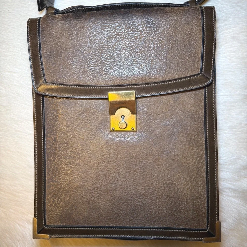 Vintage Textured Brown Leather shoulder Bag Brass Hardware‎ Padded Strap